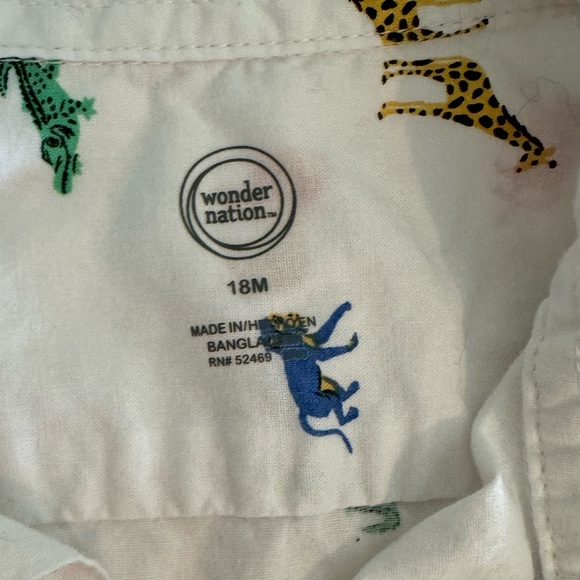 Toddler Animal Print Button Up - Picture 2 of 3